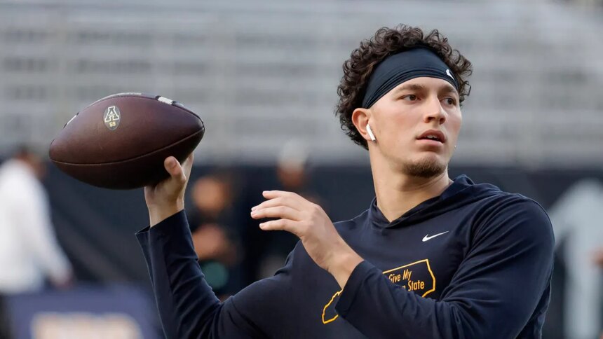 UCLA quarterback Joey Aguilar transfers to Tennessee after Nico Iamaleava’s move from Vols to Bruins: report
