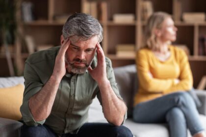 Dear Abby: My children are visiting town and my ex-wife won’t let me see them