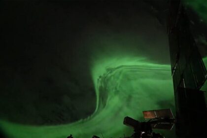 A Room With a View: Check Out This Stunning Aurora From the ISS