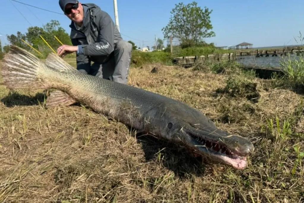 7-foot beast snagged in Texas lake likely a world-record catch