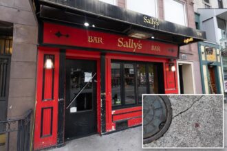 Trio stabbed during knife fight at NYC bar, man arrested