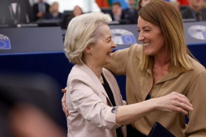 €150 bn defence loan plan sees Parliament threaten to sue Commission