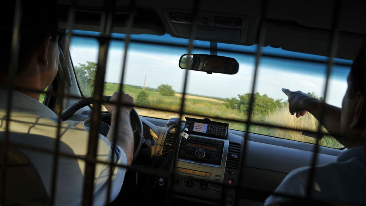 Commission sues Hungary for releasing thousands of smugglers