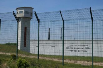 French prison staff doubt renting cells abroad will solve overcrowding