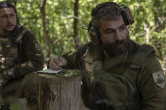 Trump to speak by phone with Putin on Monday to discuss war in Ukraine