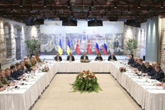 Russia-Ukraine peace talks end with deal to swap POWs