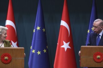 European Parliament: Turkey joining on hold, no progress since 2018