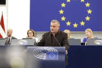 Polish far-right MEPs uncomfortable in Sovereign Nations group 