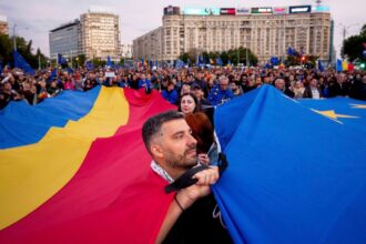 Romanians abroad begin voting in presidential election runoff