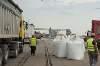 MEP back steep tariff on Russian and Belarusian fertilisers