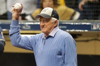 Brewers’ Christian Yelich reflects on friendship with legendary announcer Bob Uecker