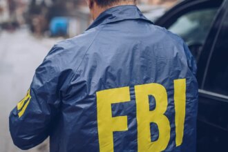 Texas woman hit with federal charges after threatening FBI agents with machete
