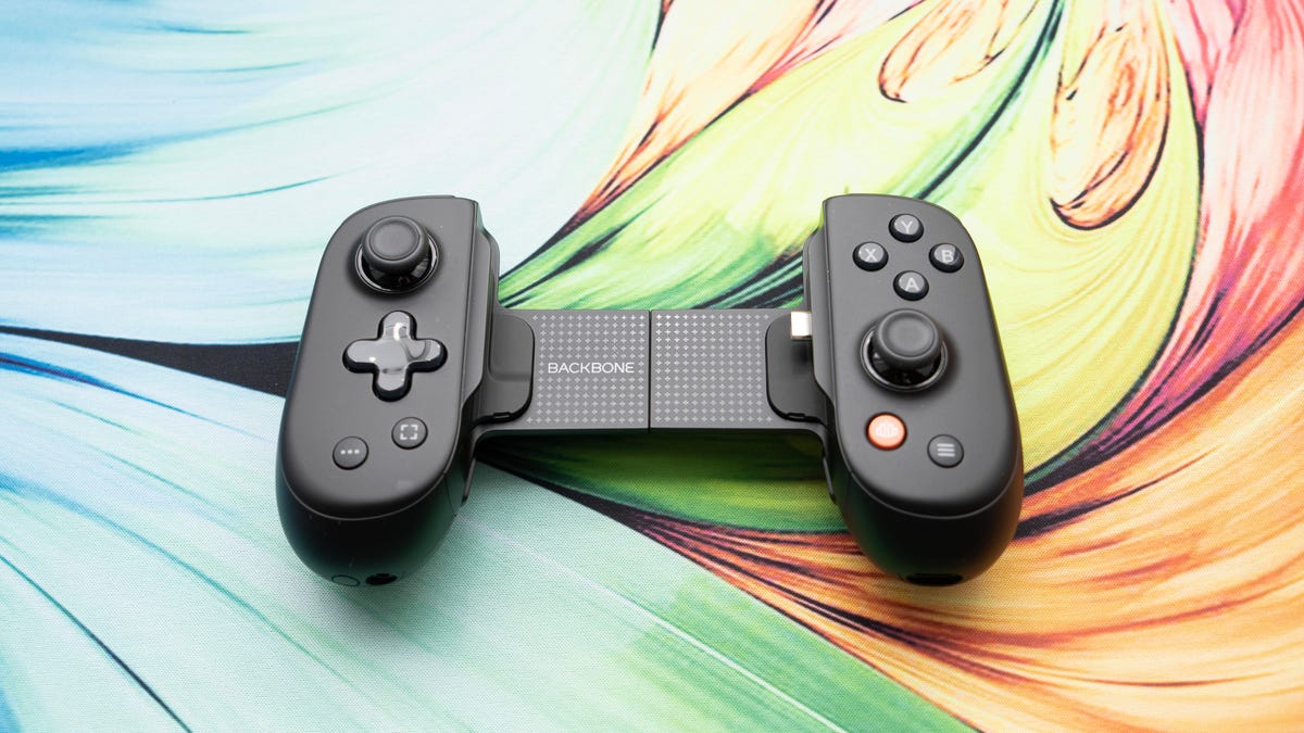 Backbone Pro Review: A Smart Mobile Game Controller That’ll Cost You