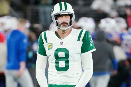 Steelers’ courtship of Aaron Rodgers is more ‘complex’ than artificial intelligence, part-owner says
