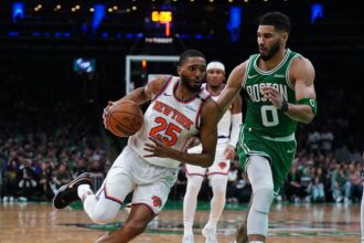 Knicks stun Celtics, come back from another 20-point hole to steal Game 2