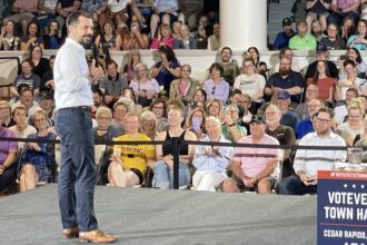 Buttigieg says ‘right now I’m not running for anything’ during Iowa stop