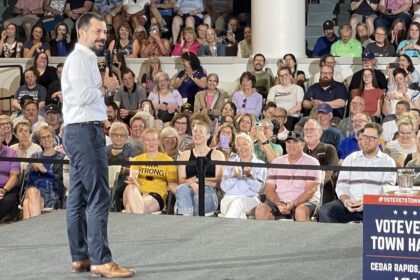 Buttigieg says ‘right now I’m not running for anything’ during Iowa stop