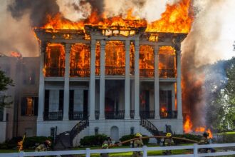 America’s largest remaining antebellum mansion burns down in devastating fire
