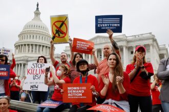 Justice Department deal ends a ban on an aftermarket trigger, gun control advocates alarmed