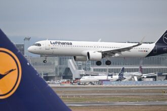 Lufthansa flight flew for 10 minutes without conscious pilot, investigation reveals