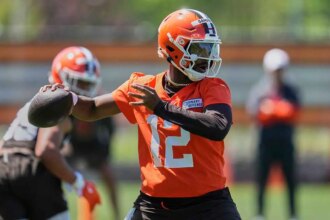 Browns, rookie Shedeur Sanders finalize 4-year contract after draft slide