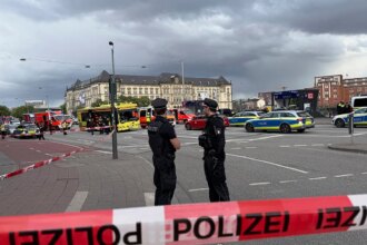Major police operation underway after stabbing spree at German train station, woman arrested