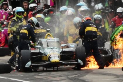 Alexander Rossi sees Indy 500 hopes go up in flames on pit road