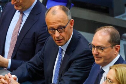 Germany’s chancellor ends weapons range limits for Ukraine despite Russian nuclear threats