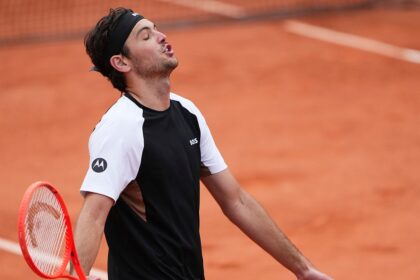 Top-seeded American Taylor Fritz exits French Open after shocking 1st-round upset