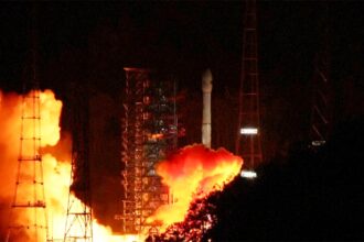 China launches Tianwen-2 space probe to collect samples from asteroid near Mars