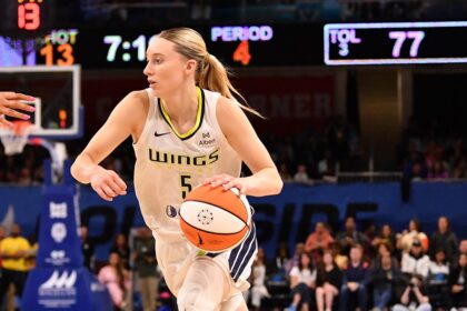 Paige Bueckers, No. 1 overall pick of WNBA Draft, in concussion protocol after facing Angel Reese’s Sky