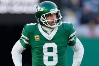 Aaron Rodgers keeps future with Steelers, football uncertain while focusing on personal priorities: report