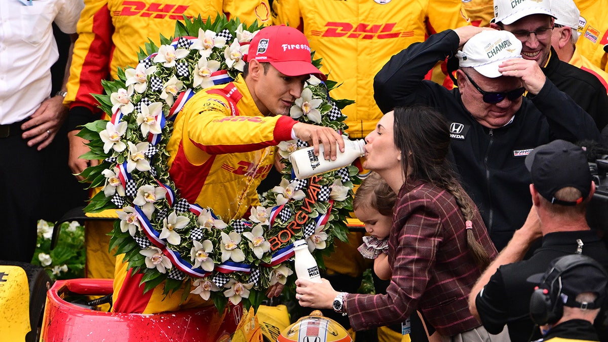 Alex Palou's wife celebrates