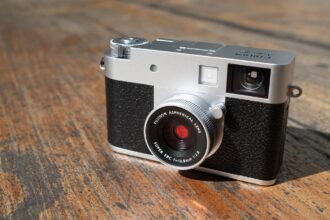 I Tried Fujifilm’s Adorable New X Half Camera and It’s a Pocketful of Fun