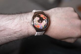 Huawei Watch 5 Tested: Easy Heart Scanning, but Not for Americans