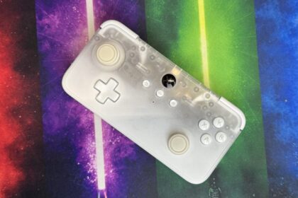 Review: This Portable Controller Is the Perfect On the Go Gaming Accessory