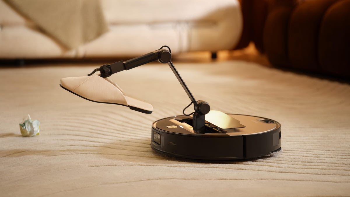 Roborock’s Saros Z70 Isn’t Just a Vacuum: It’s an AI-Powered Housekeeper