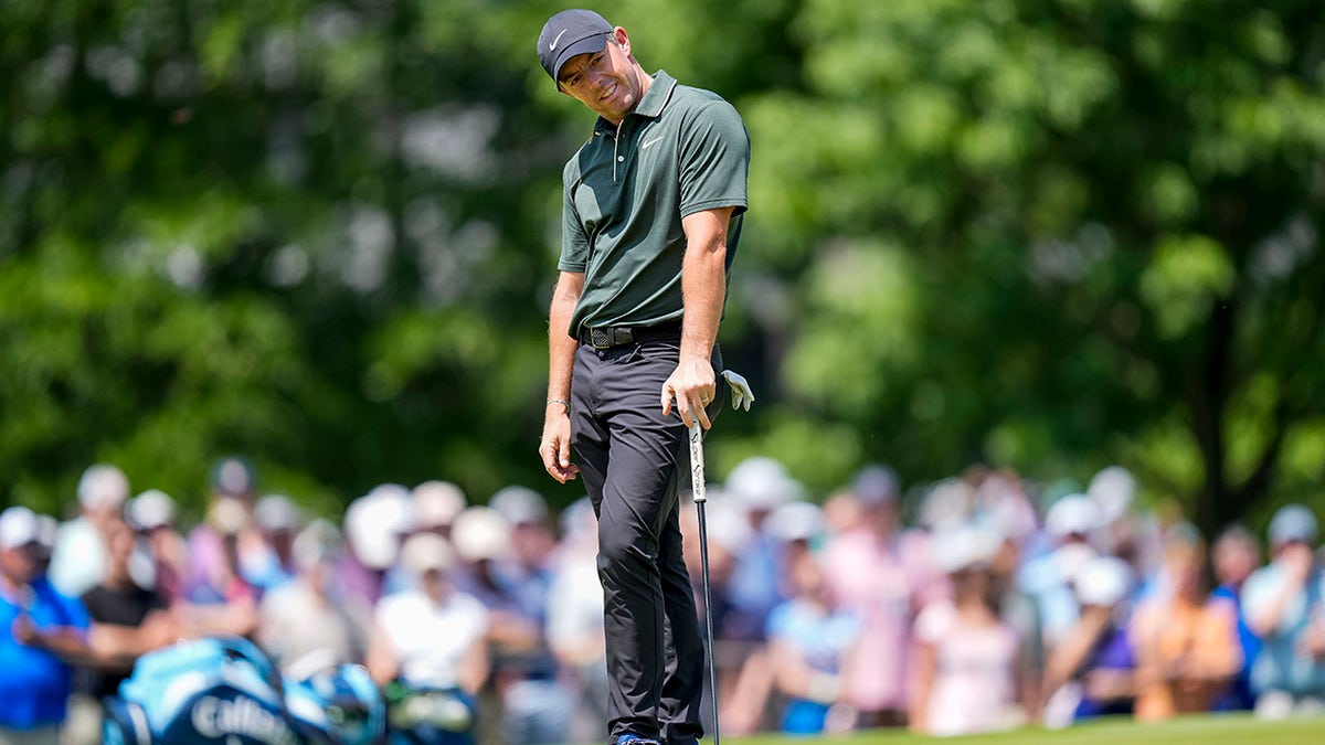 Rory McIlroy perplexed on green