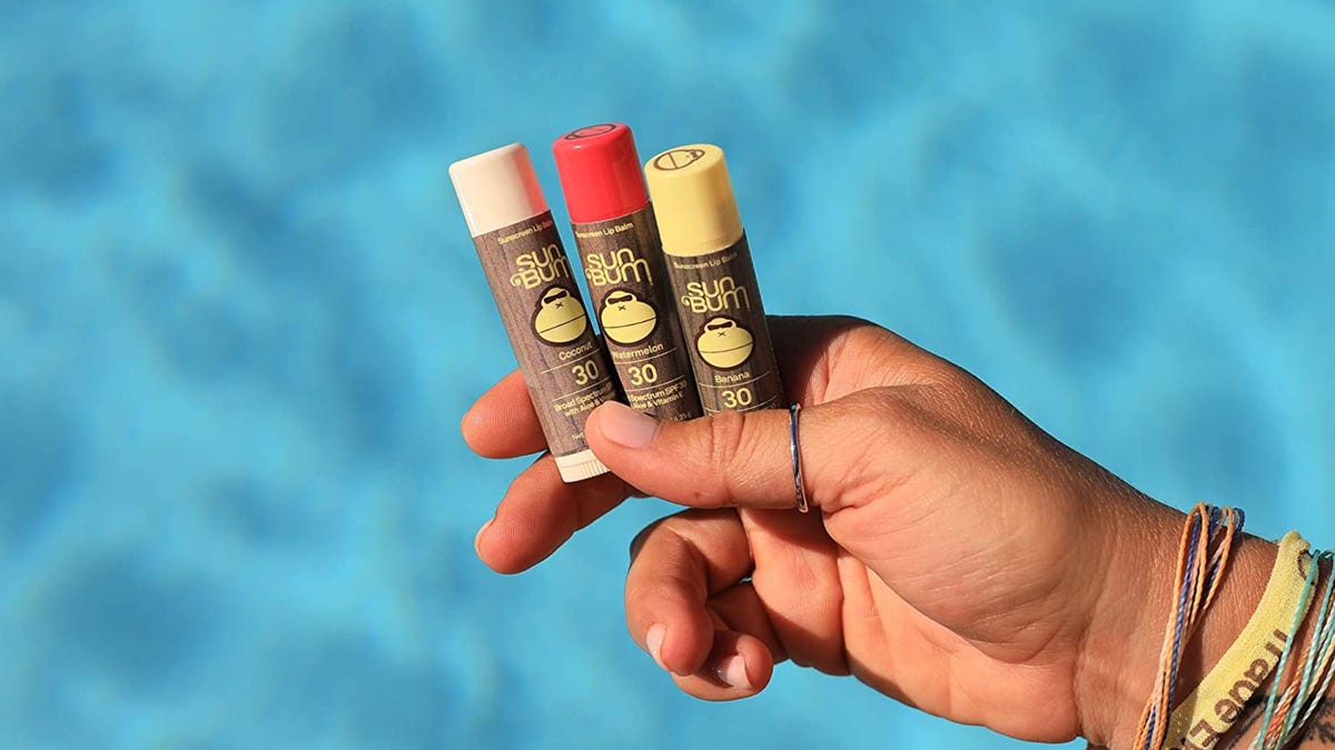 5 Facial Products to Protect Your Skin for a Day in the Sun