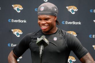 Travis Hunter on stranger’s praise after flight interaction: ‘I took care of her like I do my grandparents’