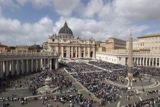 The pope’s salary: How does the pontiff get paid?