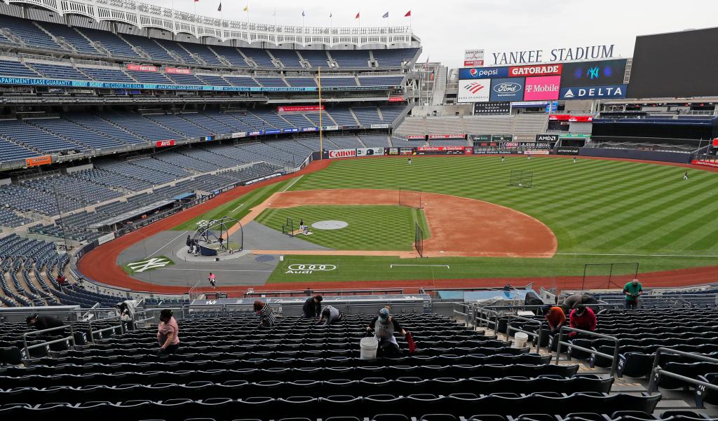 Yankees ticket deadbeat sentenced to four years in prison for stiffing IRS out of .5M in payroll taxes