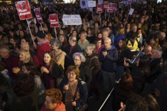 Protesters demand local government resigns after deadly Valencia flood
