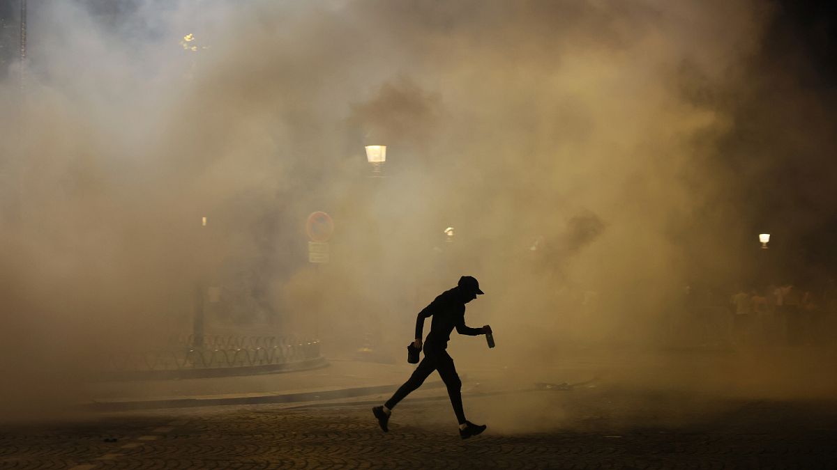 Hundreds arrested as clashes continue around PSG’s league victory