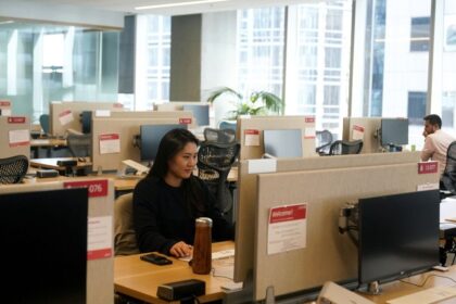 Number of women in top jobs drops third year in row, WEF report says