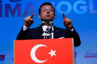 Istanbul mayor boycotts court hearing in expert witness case
