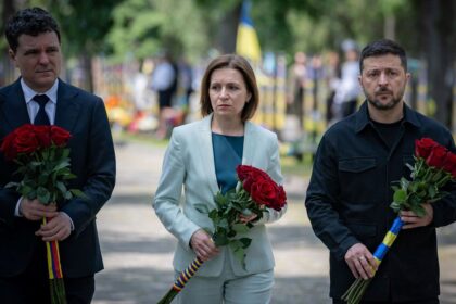 Zelenskyy: Russia aims to take Odesa and threaten Moldova and Romania