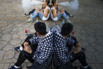 EU Commission faces rising pressure to tax vapes and nicotine pouches