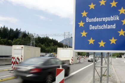 Dutch citizens carry out own border checks to protest migration policy