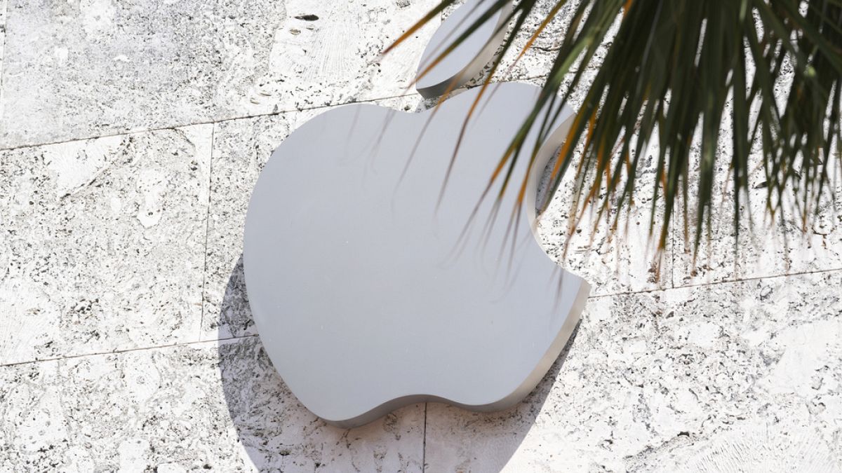 Apple and Meta to escape sanctions for failing to meet digital rules